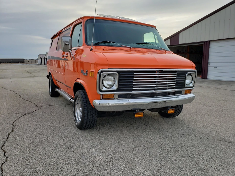 1977 GMC G-series Van - Image 10 of 31