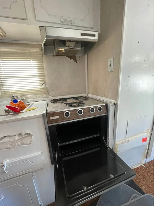 1977 GMC Motorhome - Image 16 of 16