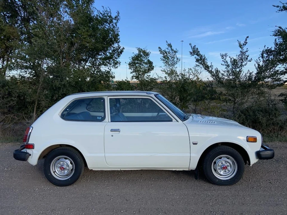 1977 Honda Civic 1st Gen - Image 10 of 31