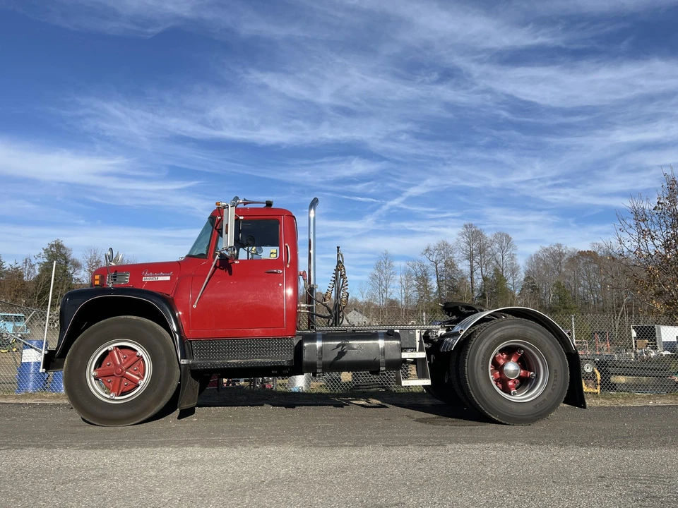 1977 International Harvester Loadstar - Image 3 of 31