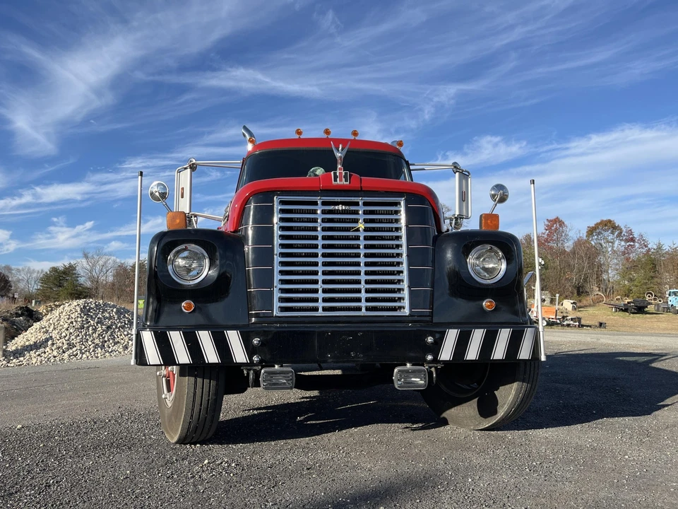 1977 International Harvester Loadstar - Image 8 of 31