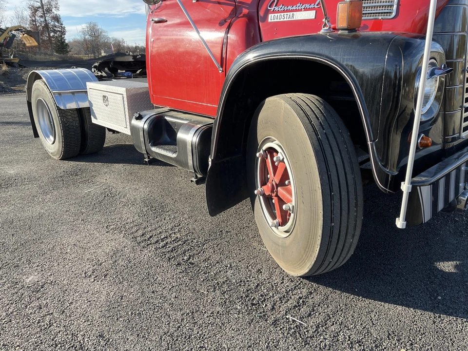 1977 International Harvester Loadstar - Image 9 of 31