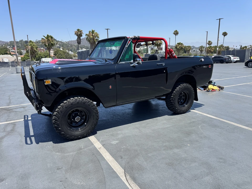 1977 International - Image 2 of 31