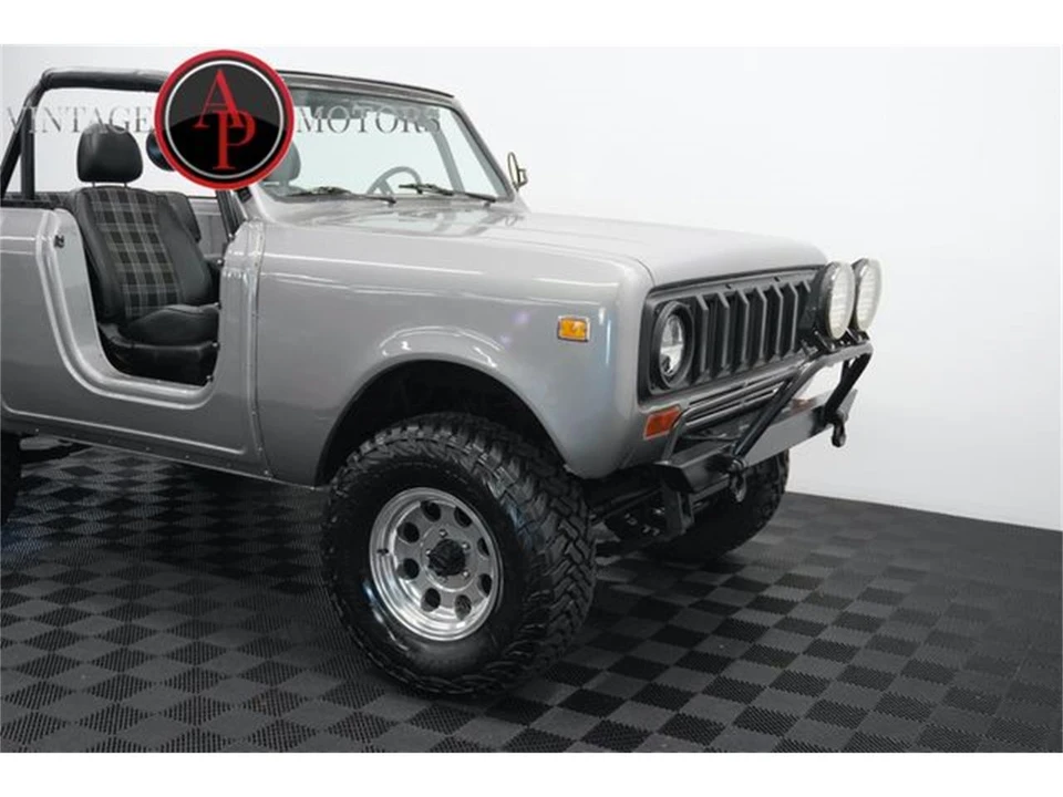 1977 International - Image 31 of 31