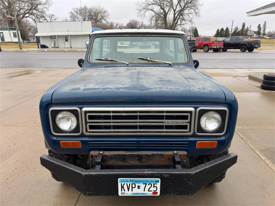 1977 International - Image 2 of 31