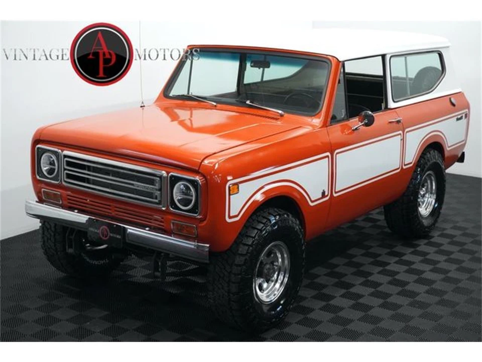 1977 International - Image 7 of 31