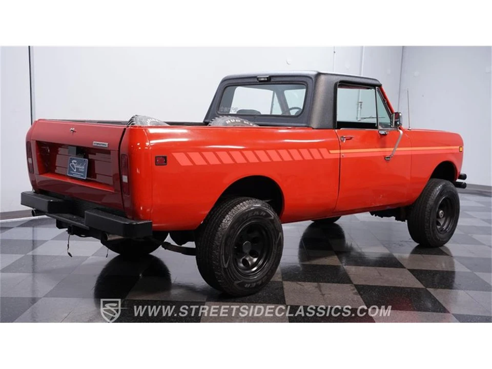 1977 International - Image 12 of 31
