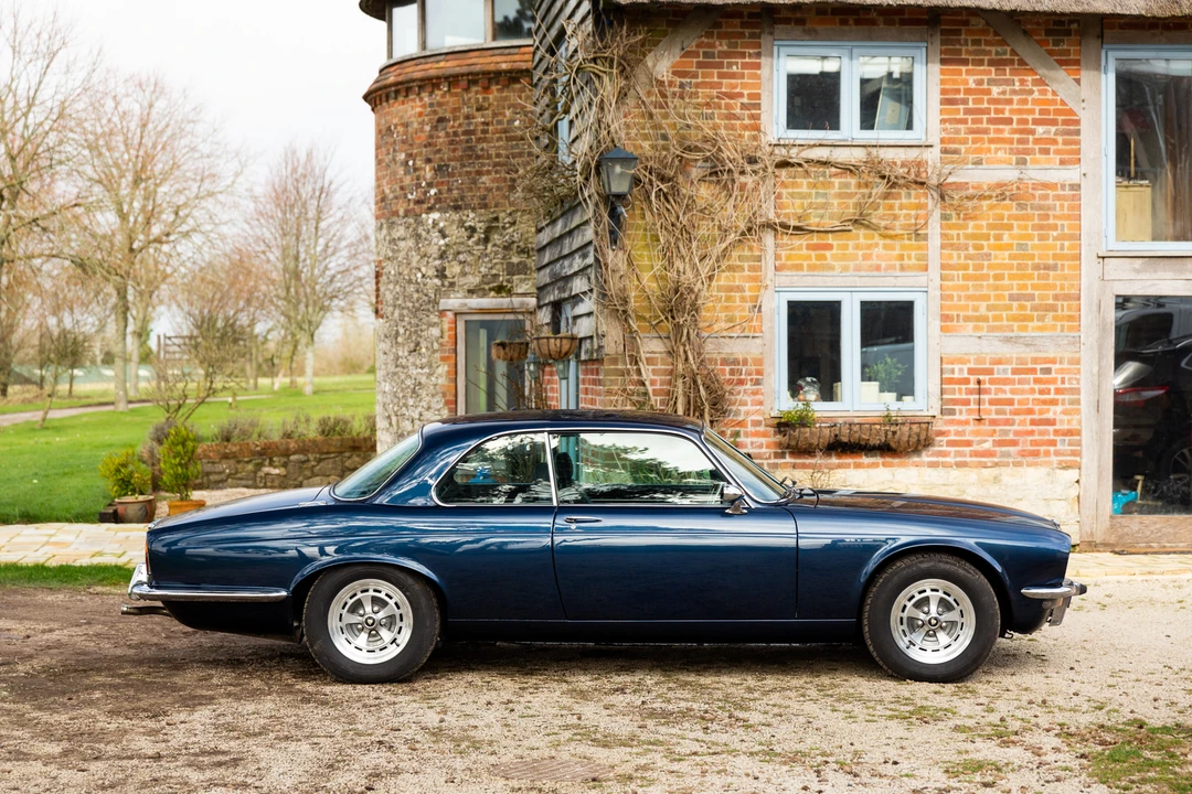 1977 Jaguar XJ Coupe - Image 17 of 31