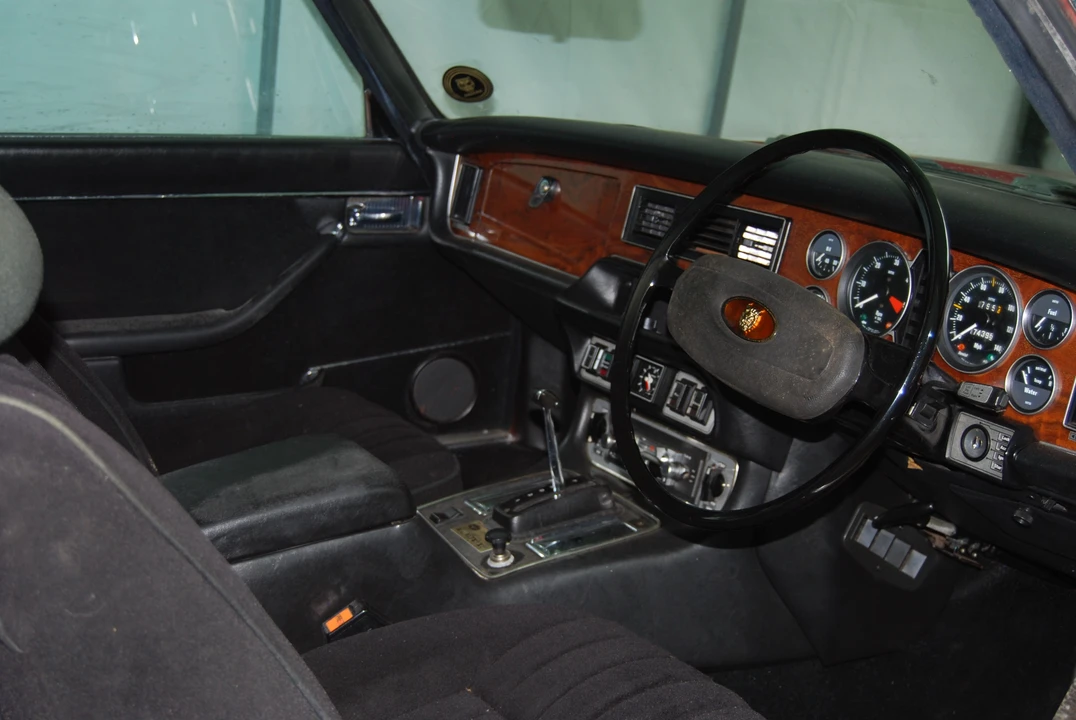 1977 Jaguar XJ Coupe - Image 3 of 6