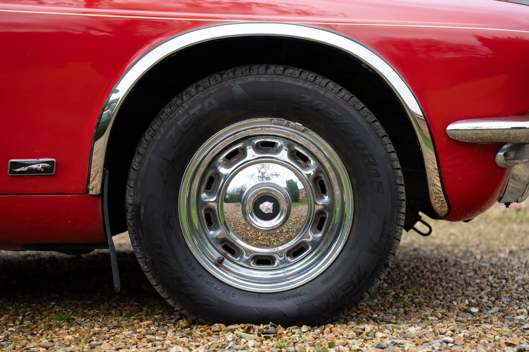 1977 Jaguar XJ Coupe - Image 25 of 30