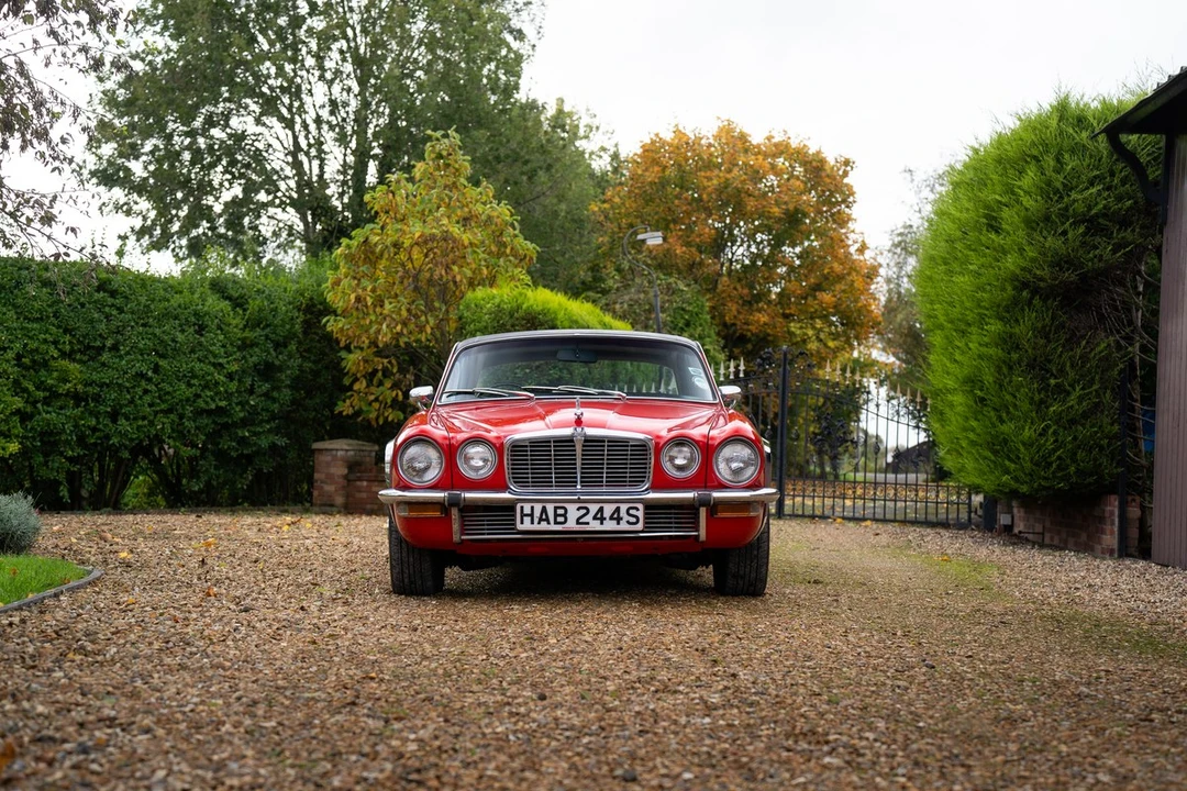 1977 Jaguar XJ Coupe - Image 10 of 30