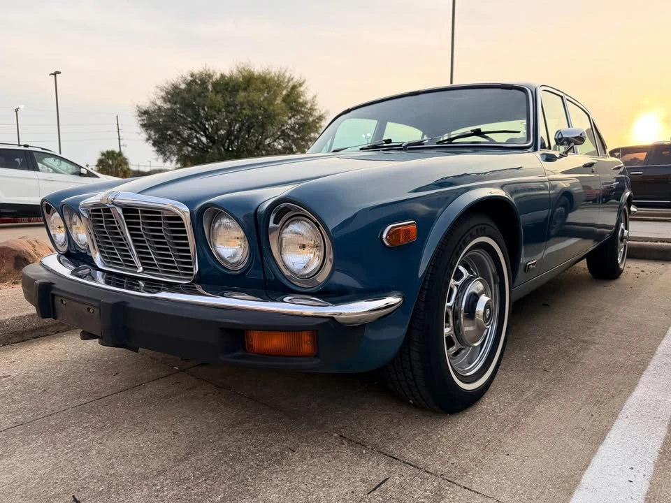 1977 Jaguar XJ Series 2 - Image 11 of 18