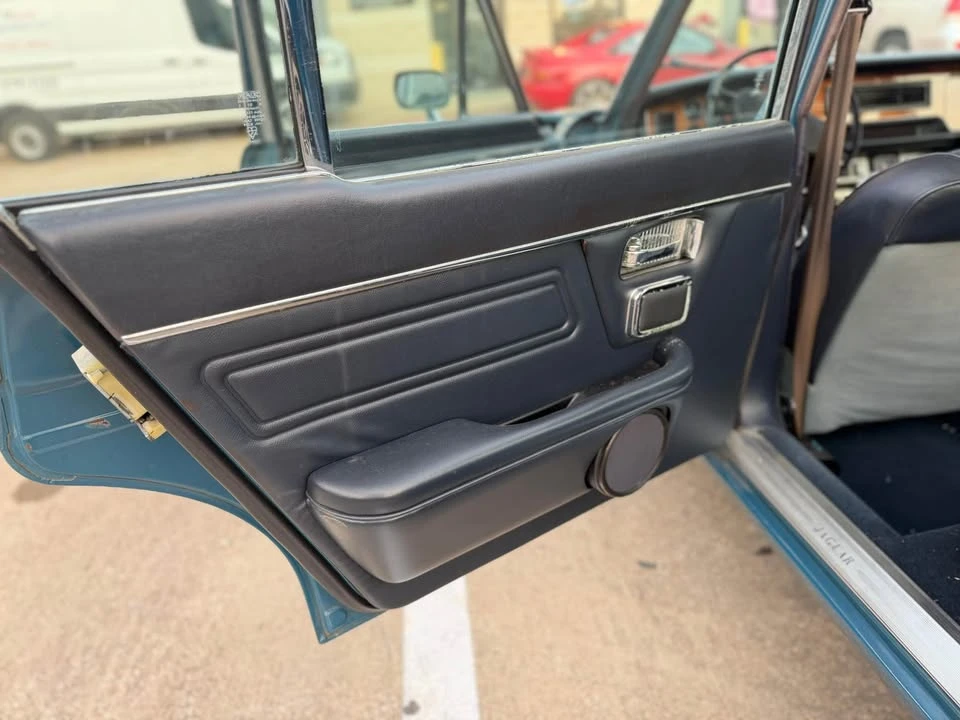 1977 Jaguar XJ Series 2 - Image 13 of 18