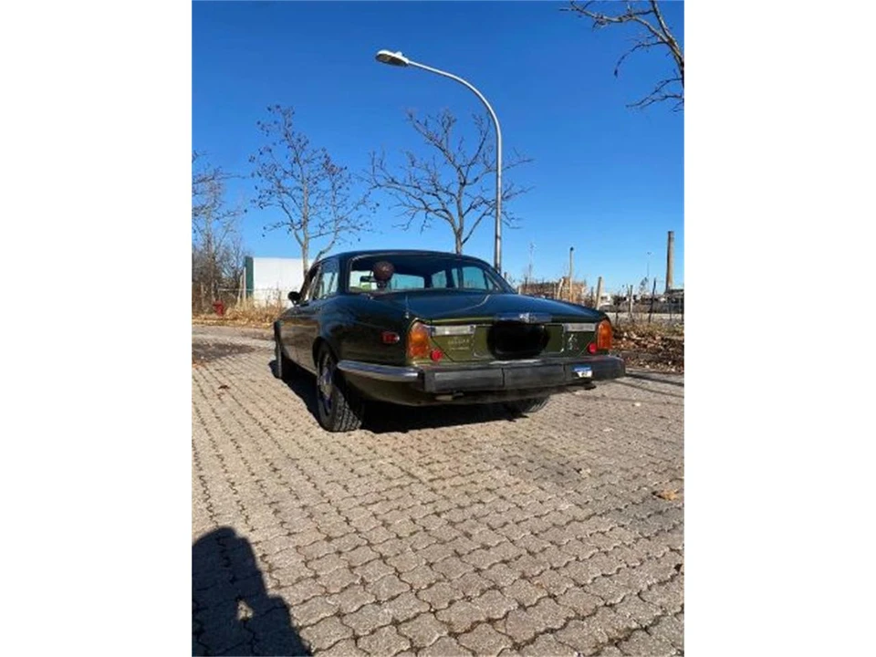 1977 Jaguar XJ Series 2 - Image 3 of 15