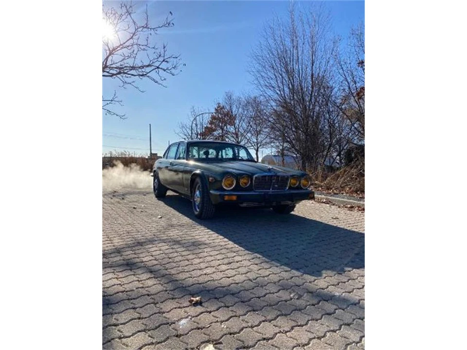 1977 Jaguar XJ Series 2 - Image 6 of 15