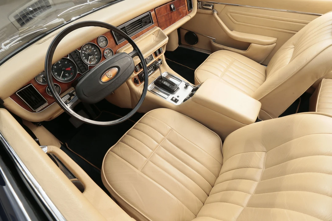 1977 Jaguar XJ Coupe - Image 3 of 4