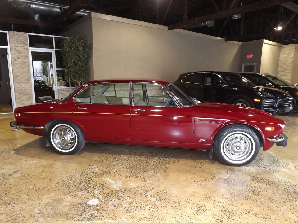 1977 Jaguar XJ Series 2 - Image 13 of 31