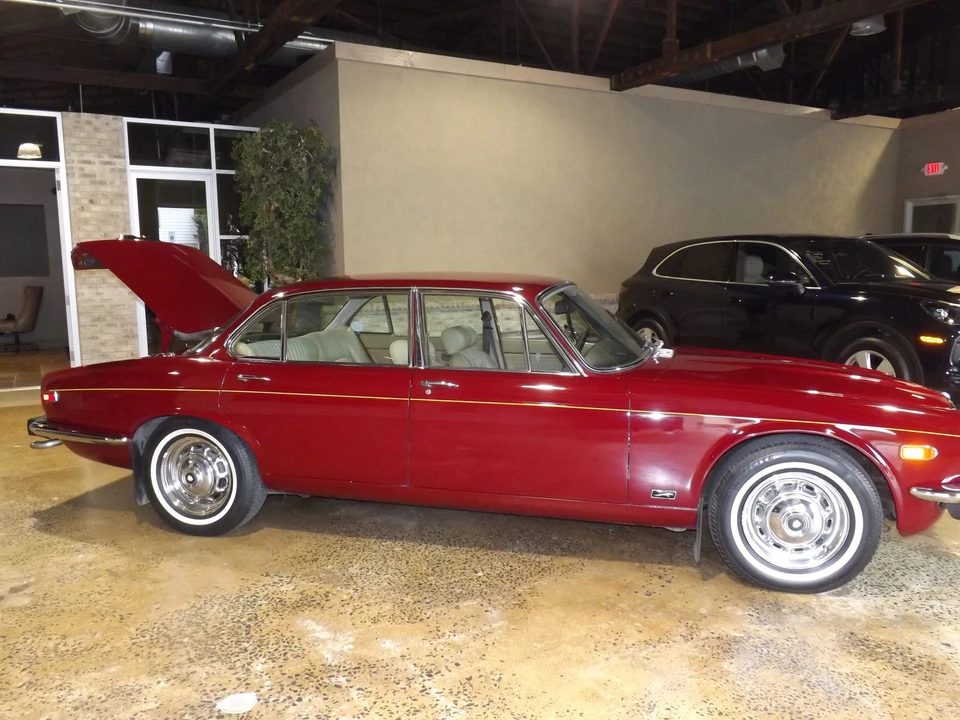 1977 Jaguar XJ Series 2 - Image 14 of 31