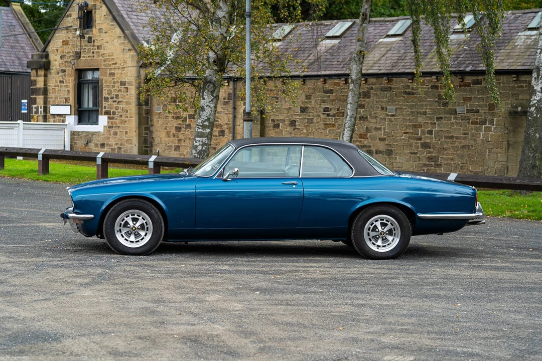 1977 Jaguar XJ Coupe - Image 4 of 30