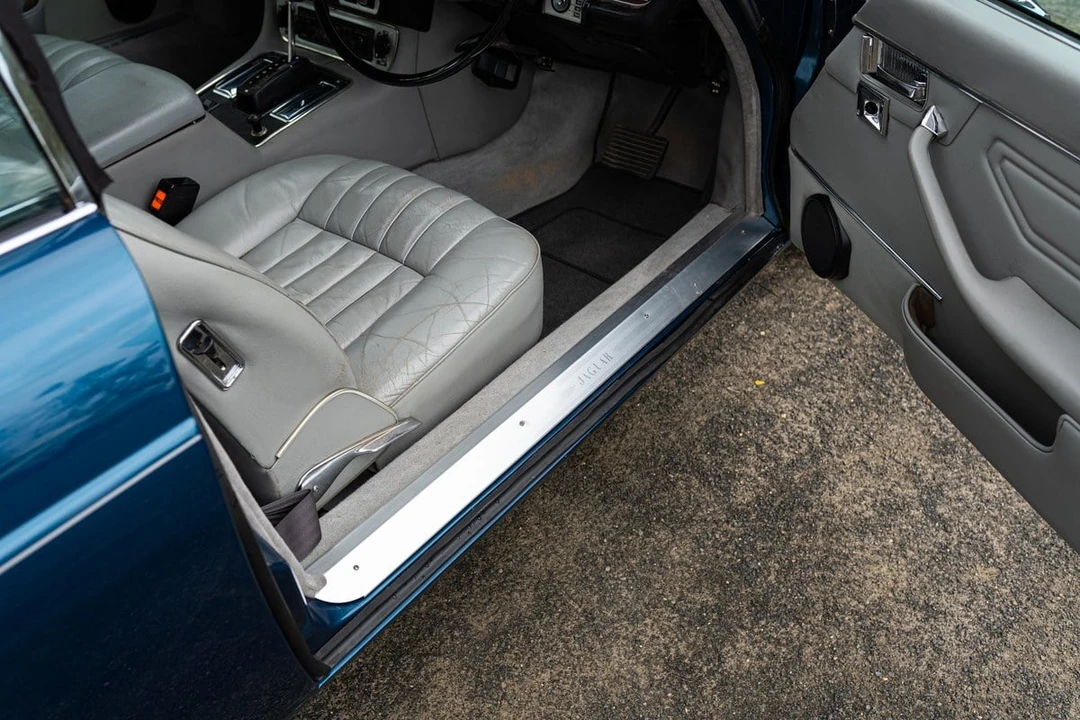 1977 Jaguar XJ Coupe - Image 26 of 30