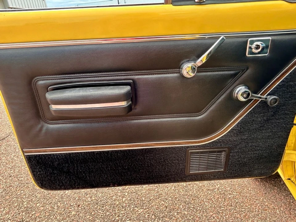 1977 Jeep Grand Wagoneer - Image 10 of 31