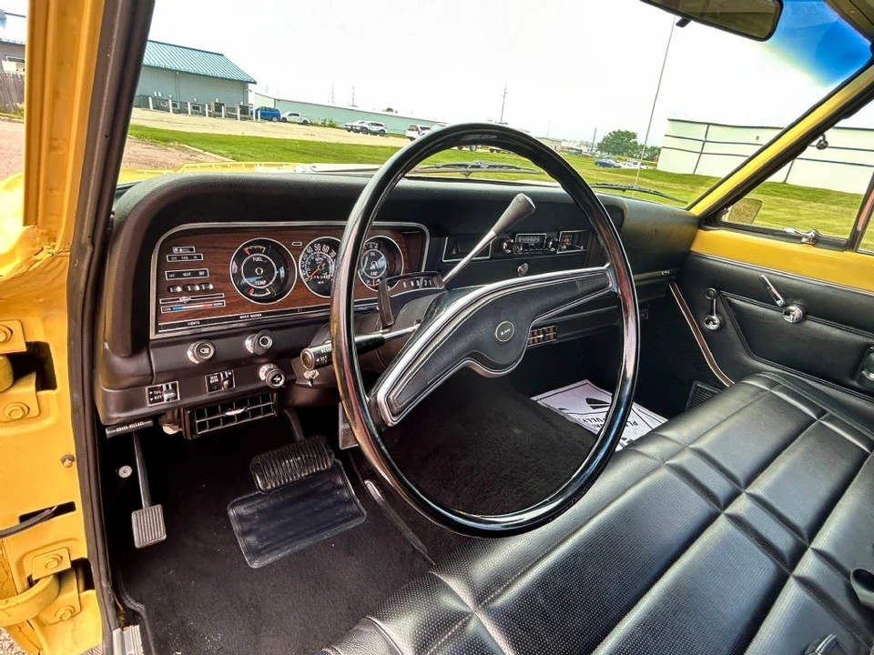 1977 Jeep Grand Wagoneer - Image 13 of 31