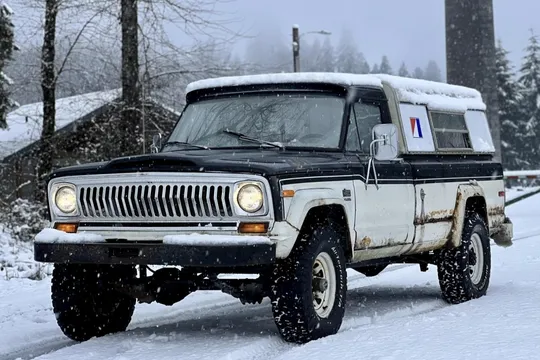 1977 Jeep J-20 Pickup