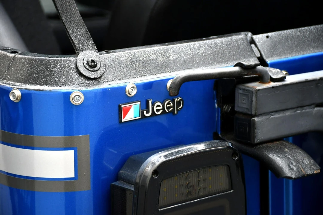 1977 Jeep SJ Cherokee - Image 13 of 21