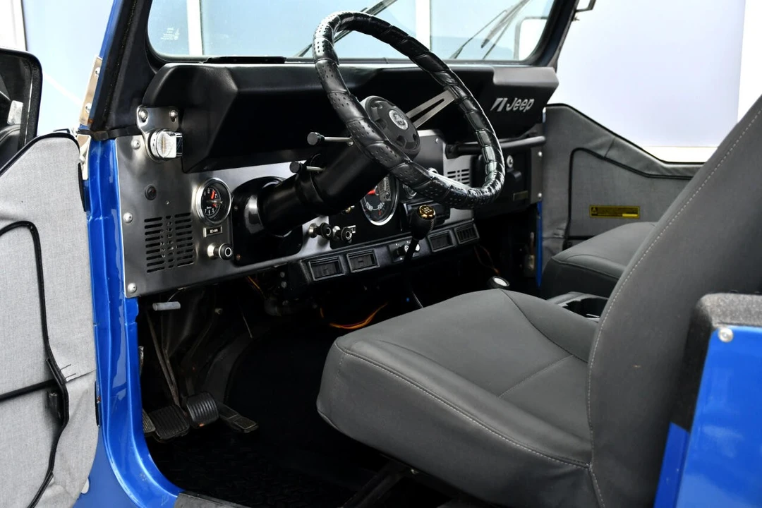 1977 Jeep SJ Cherokee - Image 18 of 21