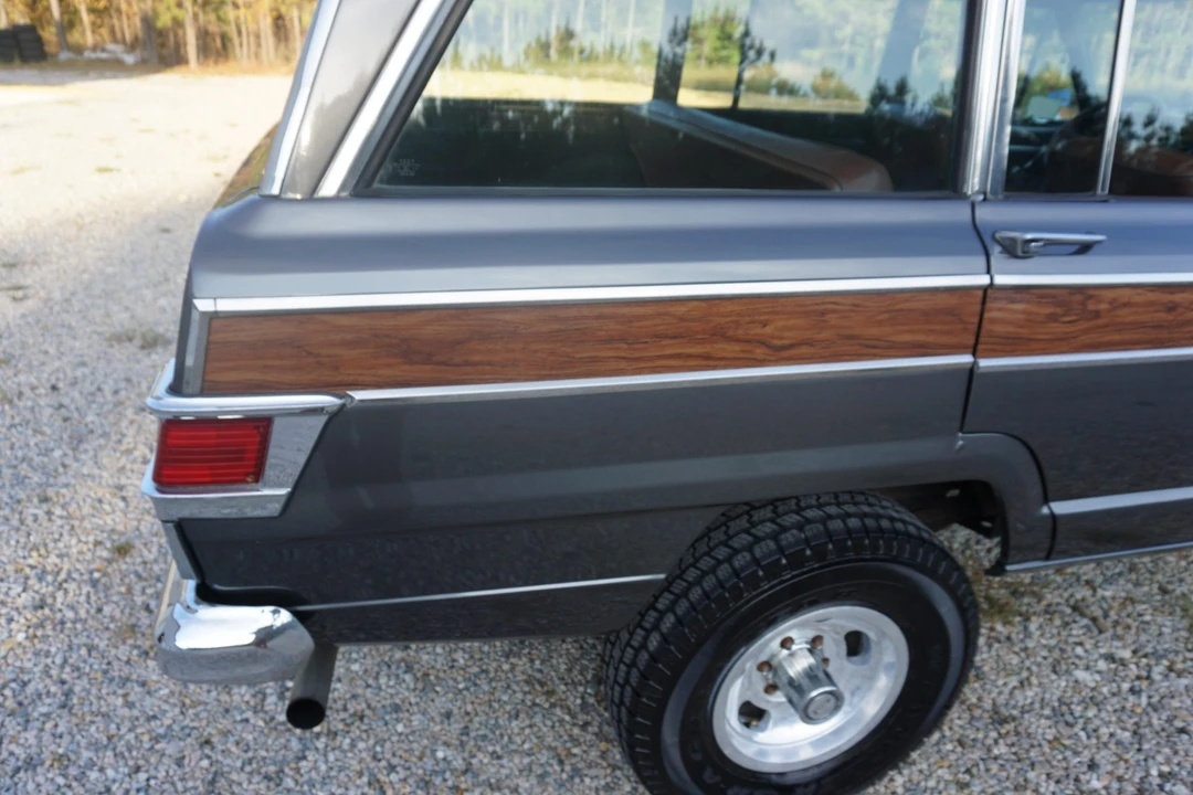 1977 Jeep SJ Wagoneer - Image 26 of 31