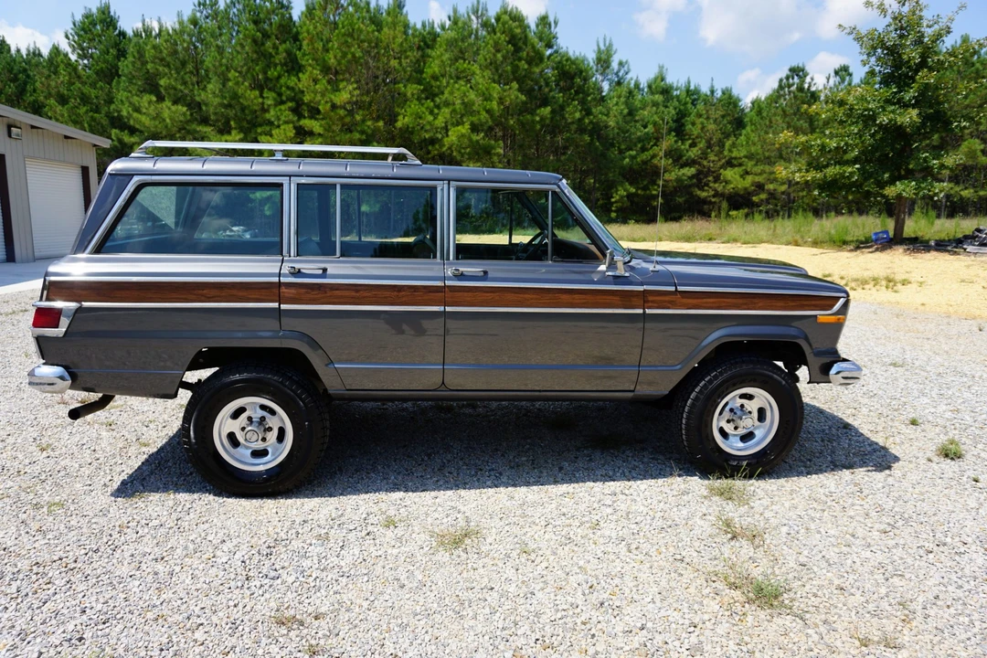 1977 Jeep SJ Wagoneer - Image 12 of 31
