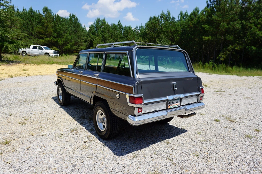 1977 Jeep SJ Wagoneer - Image 8 of 31