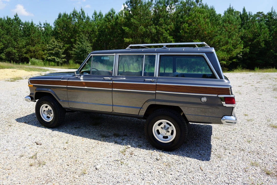1977 Jeep SJ Wagoneer - Image 7 of 31