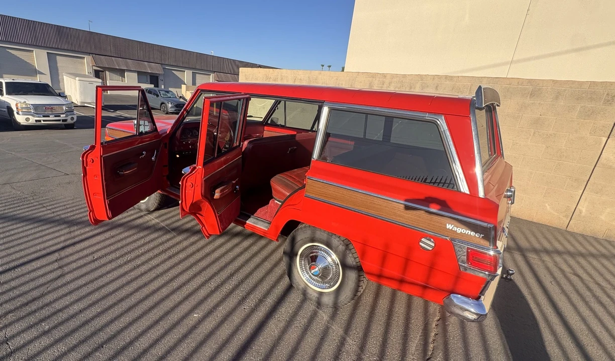1977 Jeep SJ Wagoneer - Image 15 of 31
