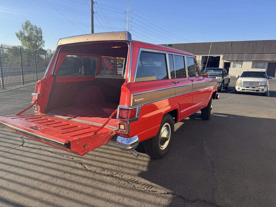 1977 Jeep SJ Wagoneer - Image 8 of 31