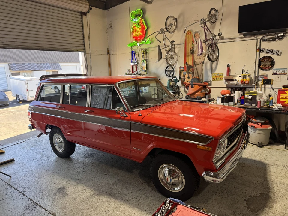 1977 Jeep SJ Wagoneer - Image 10 of 31