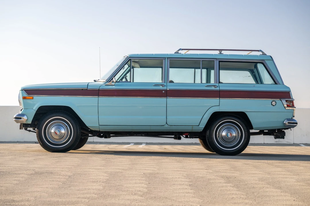 1977 Jeep SJ Wagoneer - Image 9 of 31