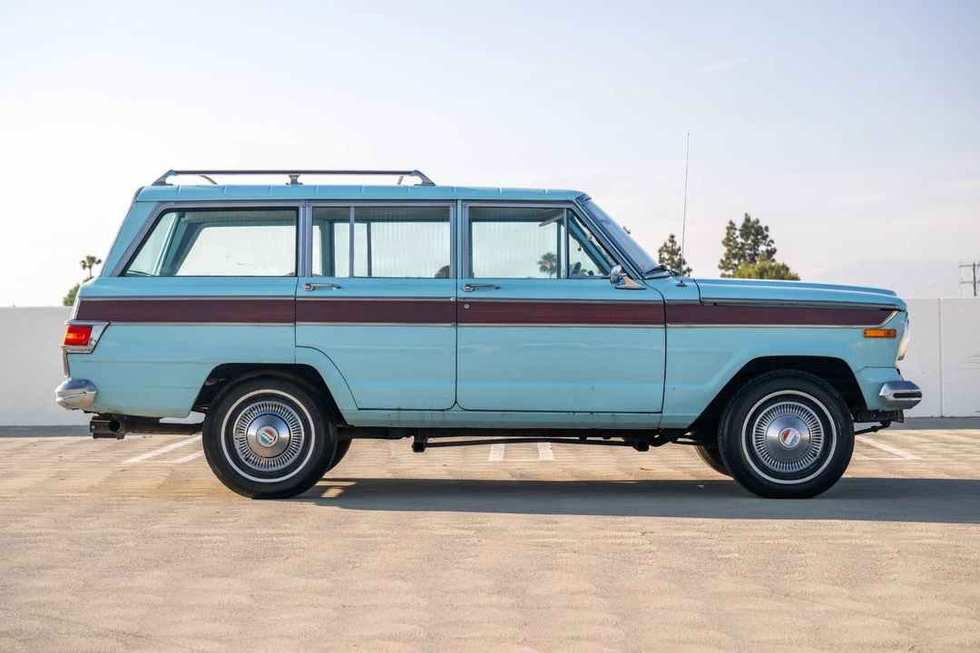 1977 Jeep SJ Wagoneer - Image 5 of 31