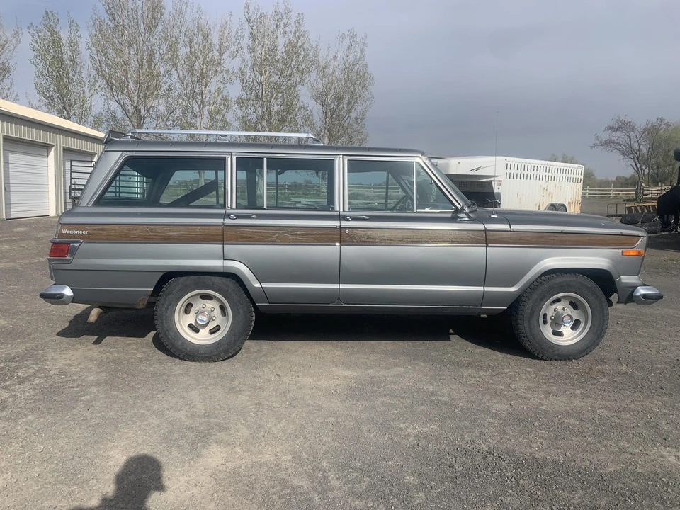 1977 Jeep SJ Wagoneer - Image 9 of 31