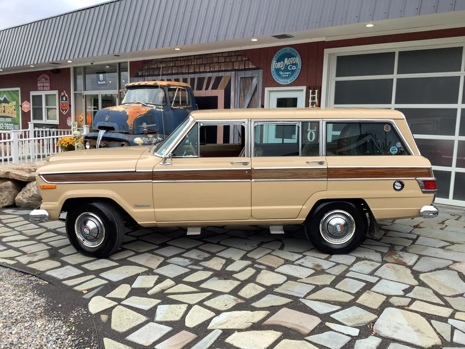1977 Jeep SJ Wagoneer - Image 4 of 31