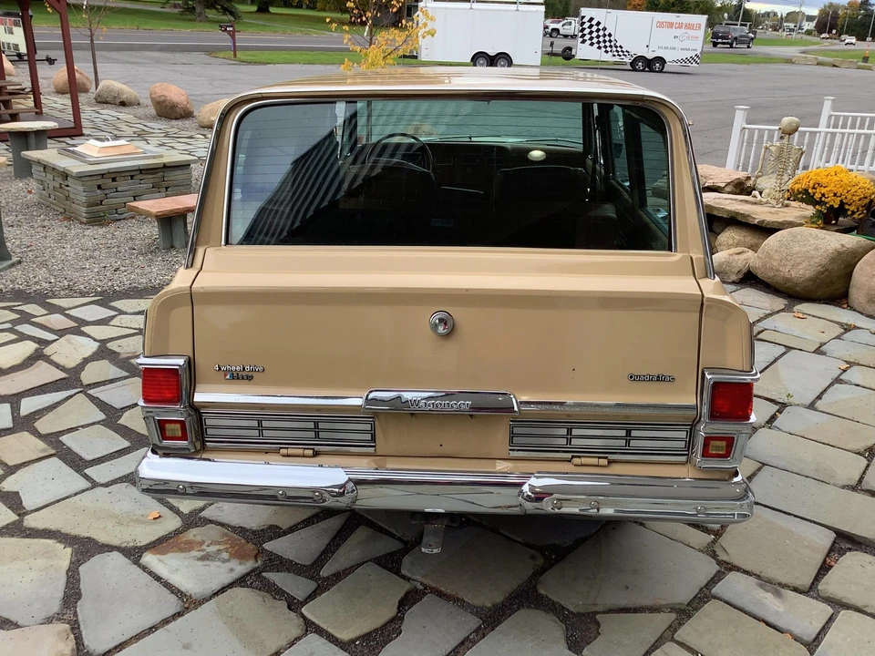 1977 Jeep SJ Wagoneer - Image 8 of 31