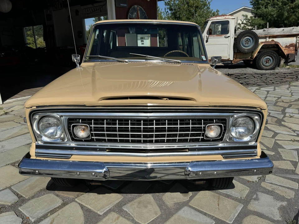 1977 Jeep SJ Wagoneer - Image 15 of 31