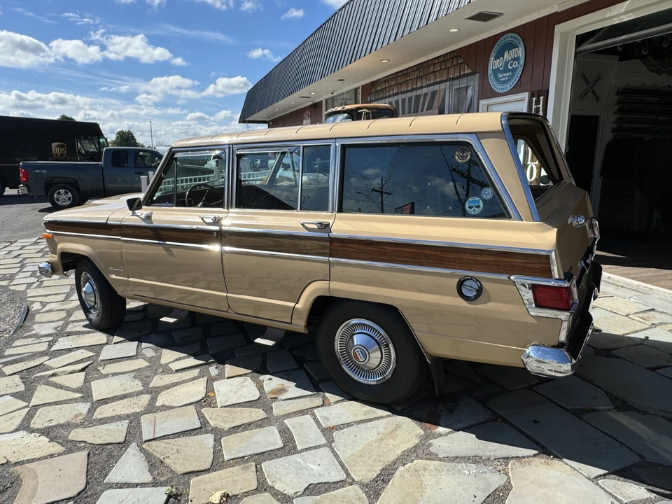 1977 Jeep SJ Wagoneer - Image 6 of 31