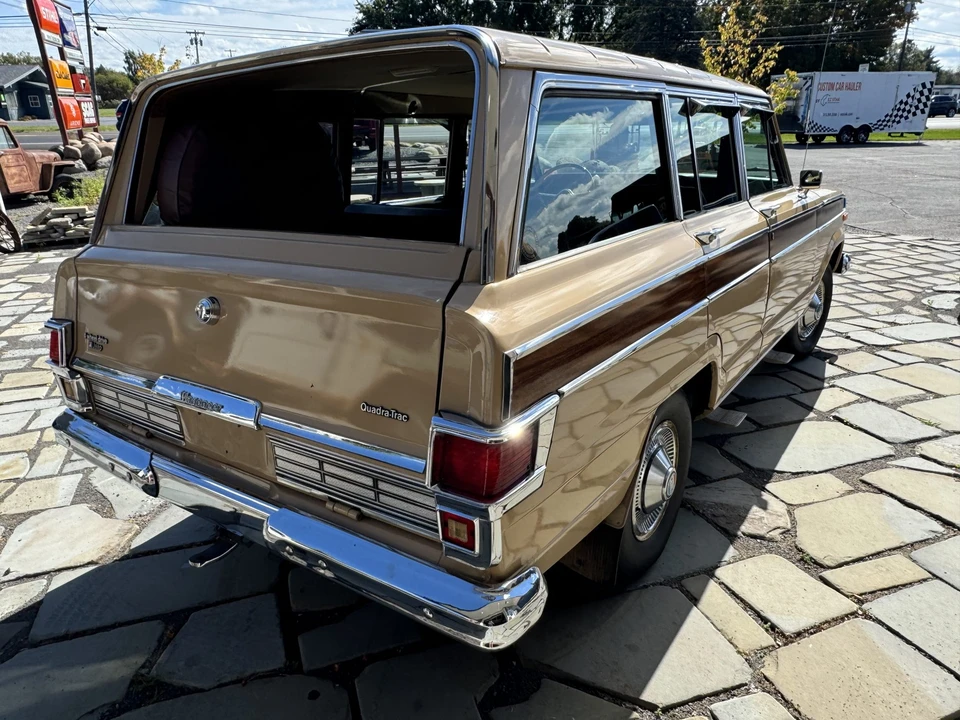1977 Jeep SJ Wagoneer - Image 10 of 31