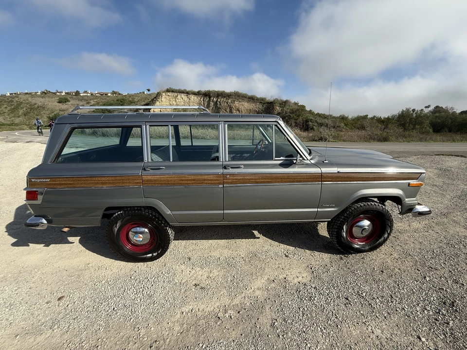 1977 Jeep SJ Wagoneer - Image 25 of 31