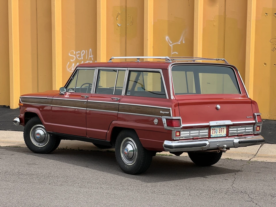 1977 Jeep SJ Wagoneer - Image 17 of 31