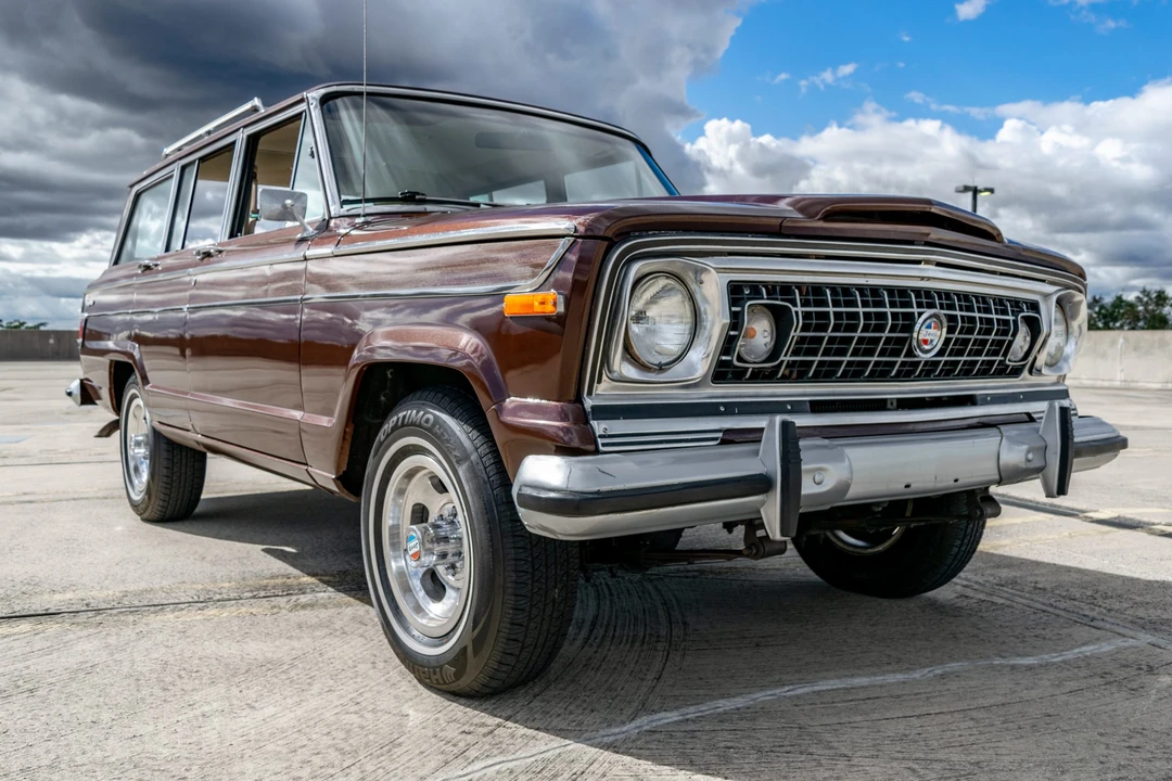 1977 Jeep SJ Wagoneer - Image 10 of 31
