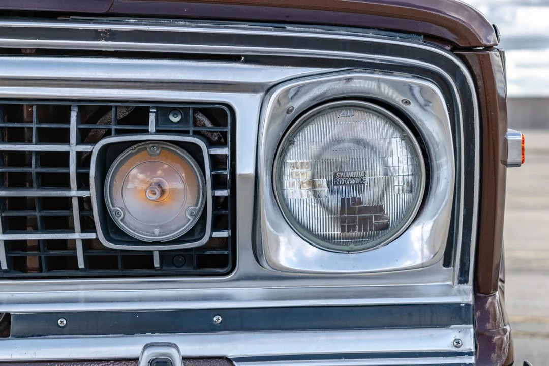 1977 Jeep SJ Wagoneer - Image 14 of 31