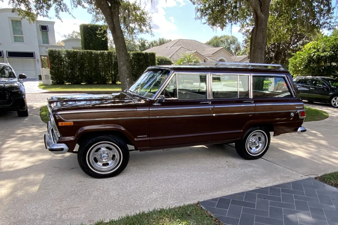 1977 Jeep SJ Wagoneer - Image 17 of 31