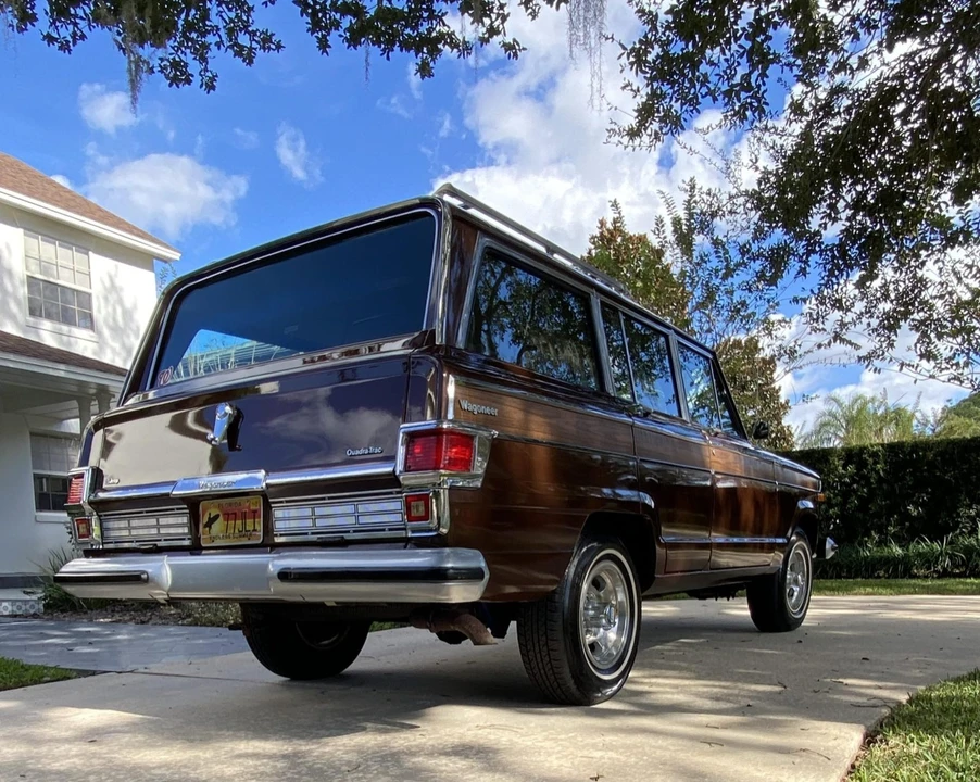 1977 Jeep SJ Wagoneer - Image 8 of 31